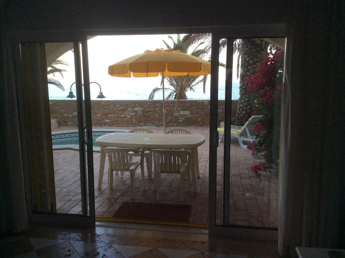 Dom wakacyjny Beach Front/Waterside Apartment Praia Da Luz