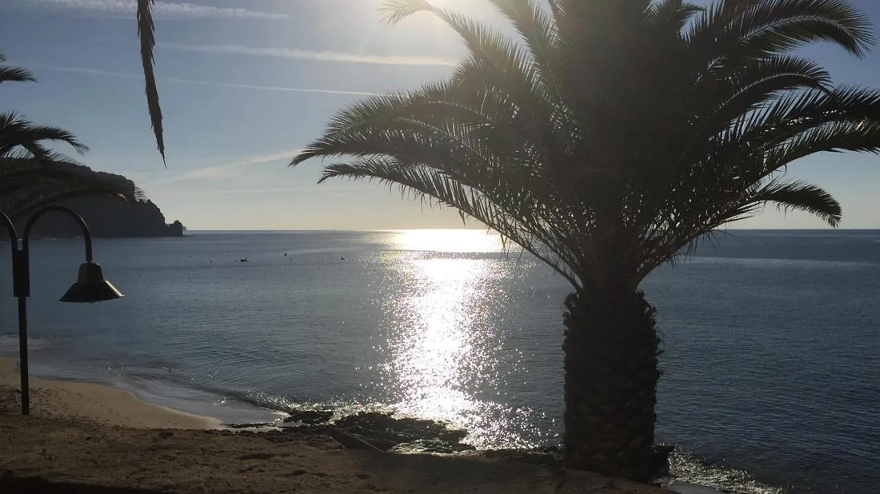Beach Front/Waterside Apartment Praia Da Luz Holiday home